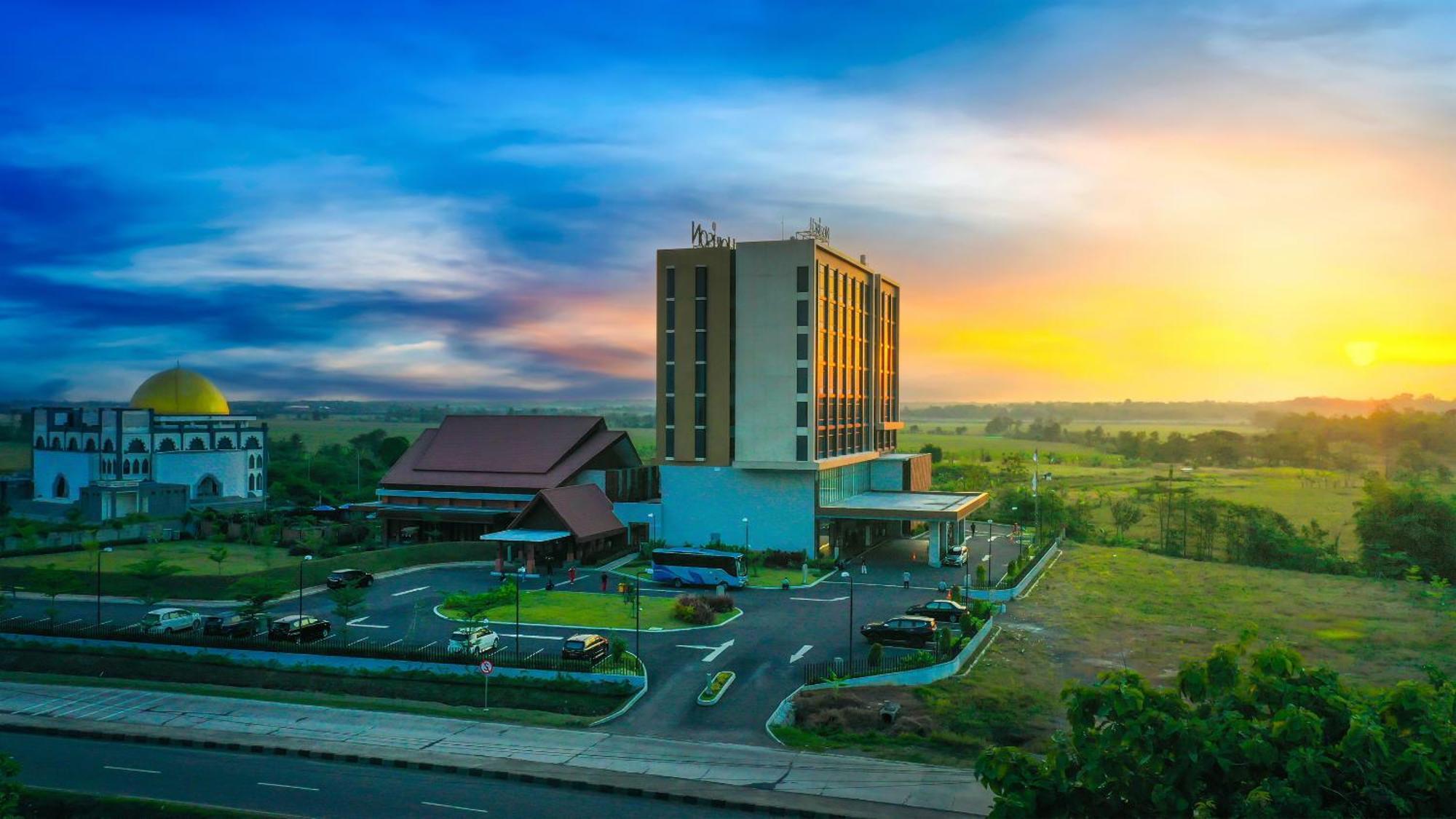 Hotel Horison Ultima Kertajati Majalengka Exterior foto